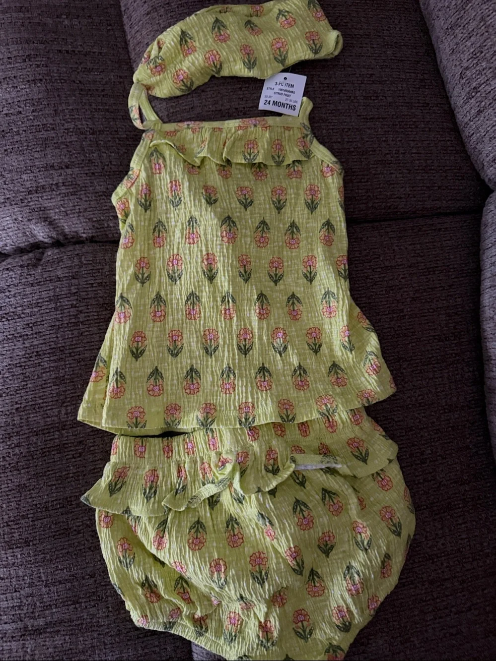 First Impressions 24 daisies baby